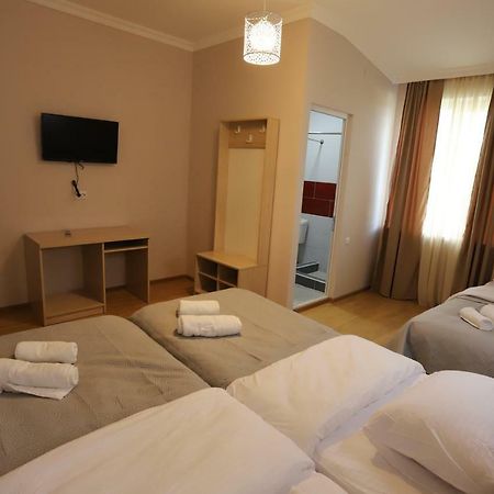 Hotel Hollywood Kutaisi Eksteriør bilde