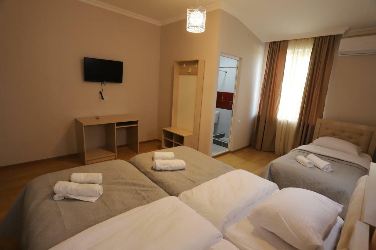 Hotel Hollywood Kutaisi Eksteriør bilde