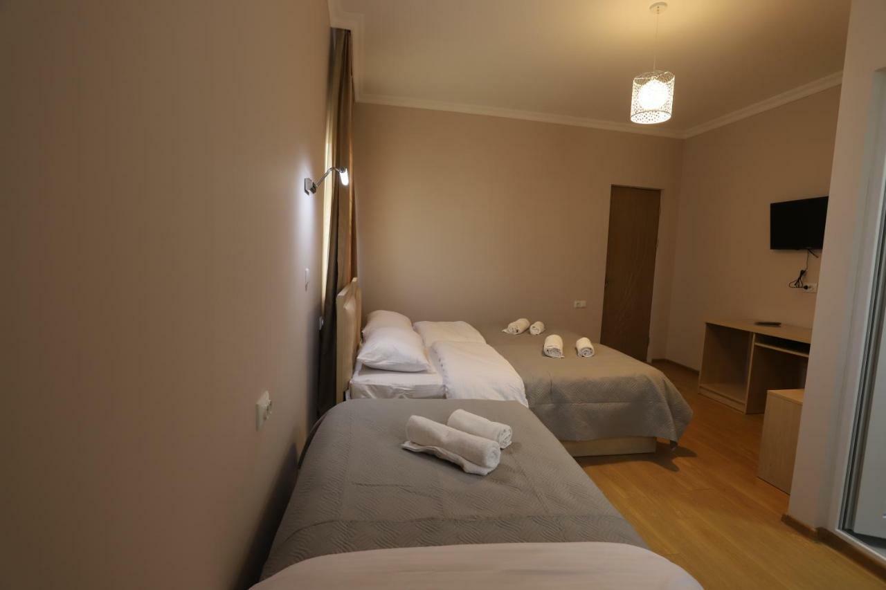 Hotel Hollywood Kutaisi Eksteriør bilde