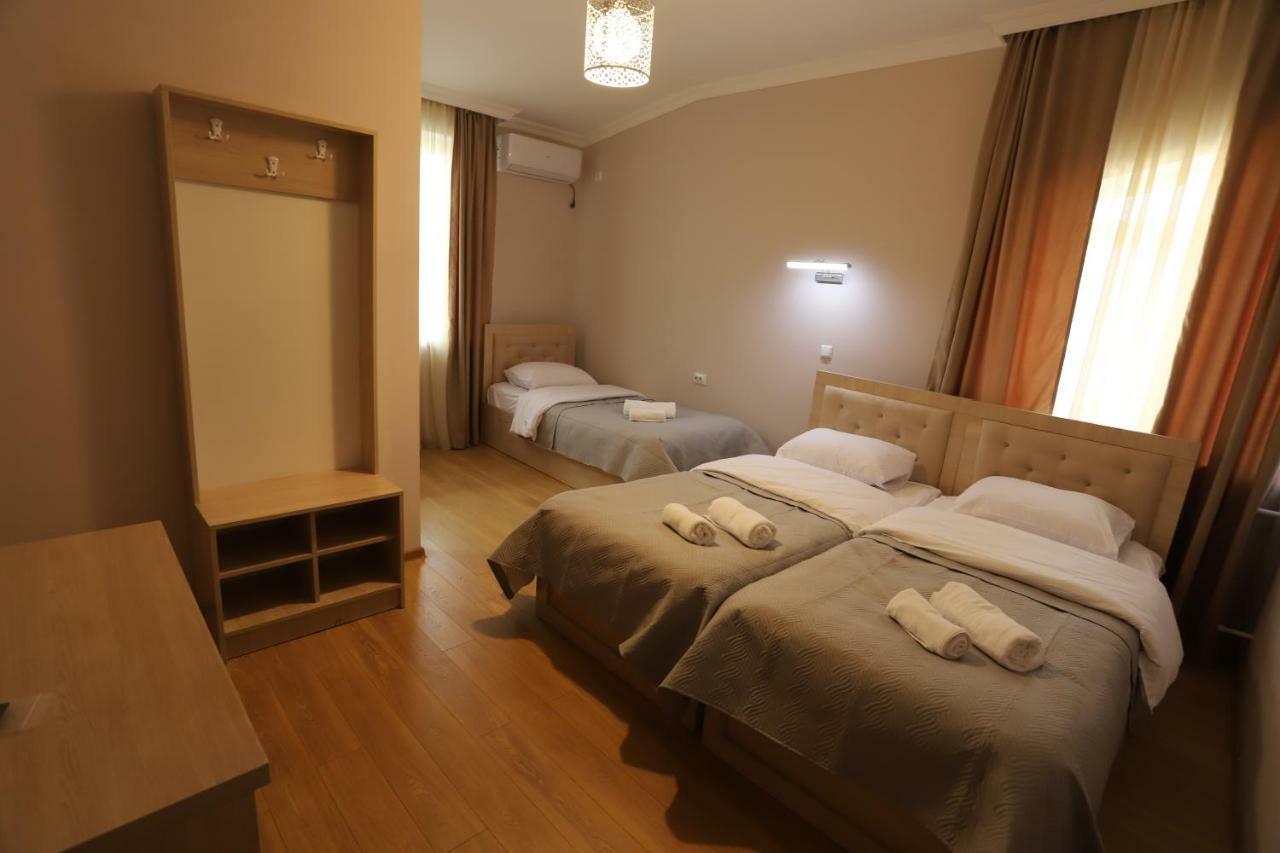 Hotel Hollywood Kutaisi Eksteriør bilde