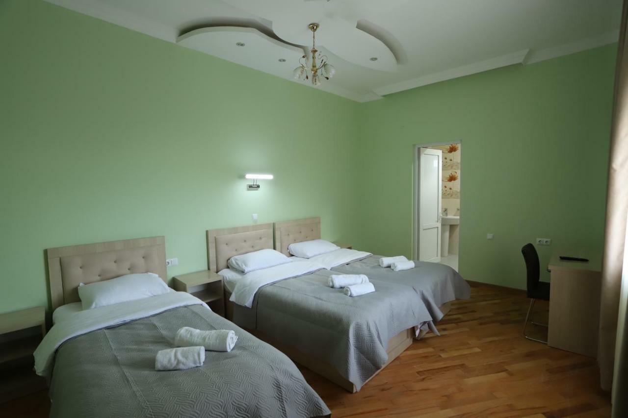 Hotel Hollywood Kutaisi Eksteriør bilde